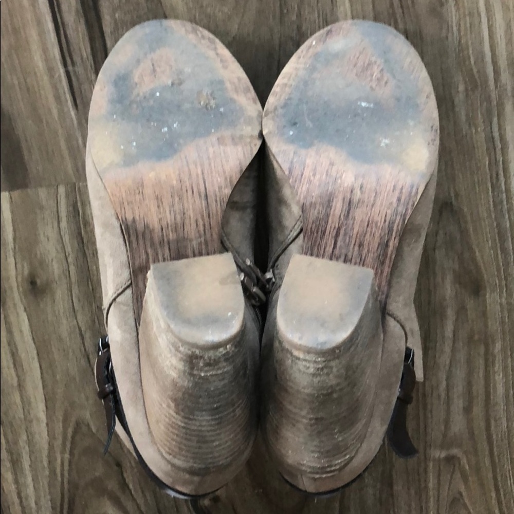Carlos Santana Booties - Picture 5 of 5